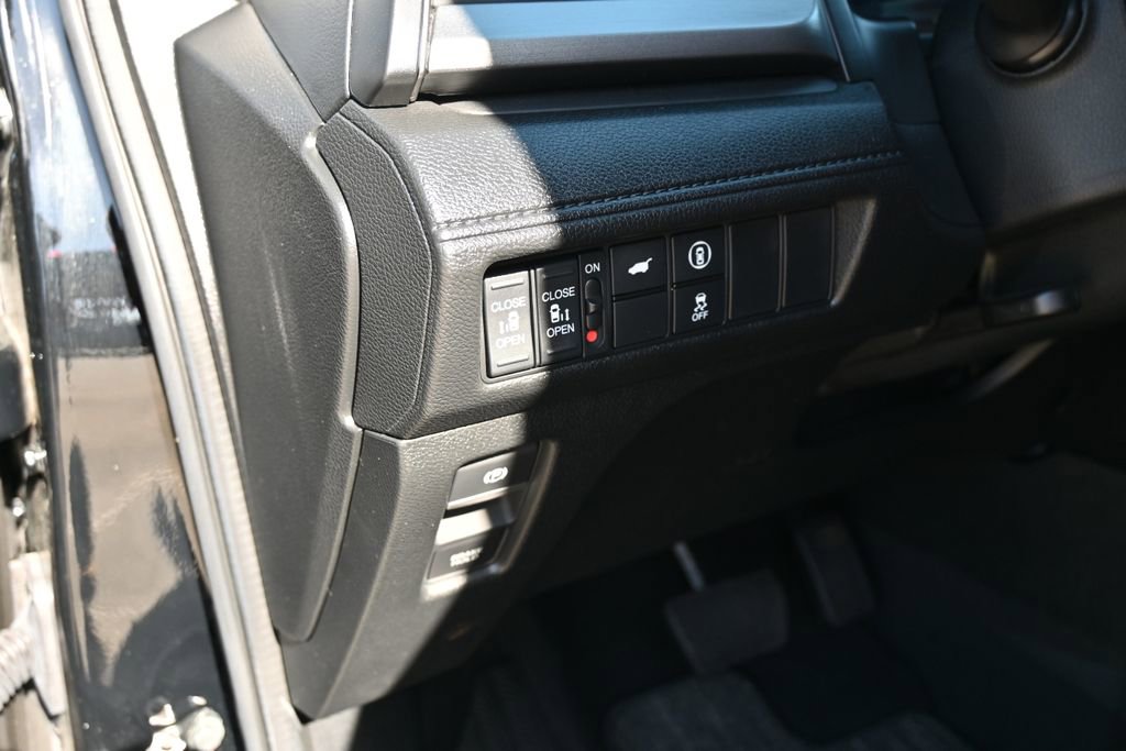 Used 2024 Honda Odyssey EX-L image 13