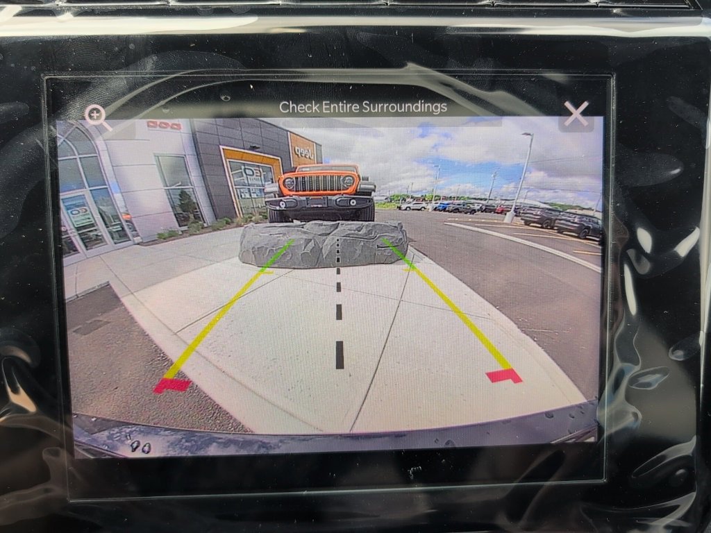 New 2025 Jeep Grand Cherokee L Altitude image 38