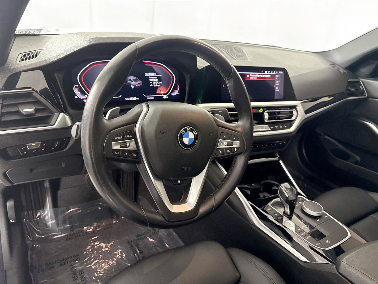 Used 2019 BMW 330i xDrive Sedan w/ Convenience Package AWD/4WD image 4