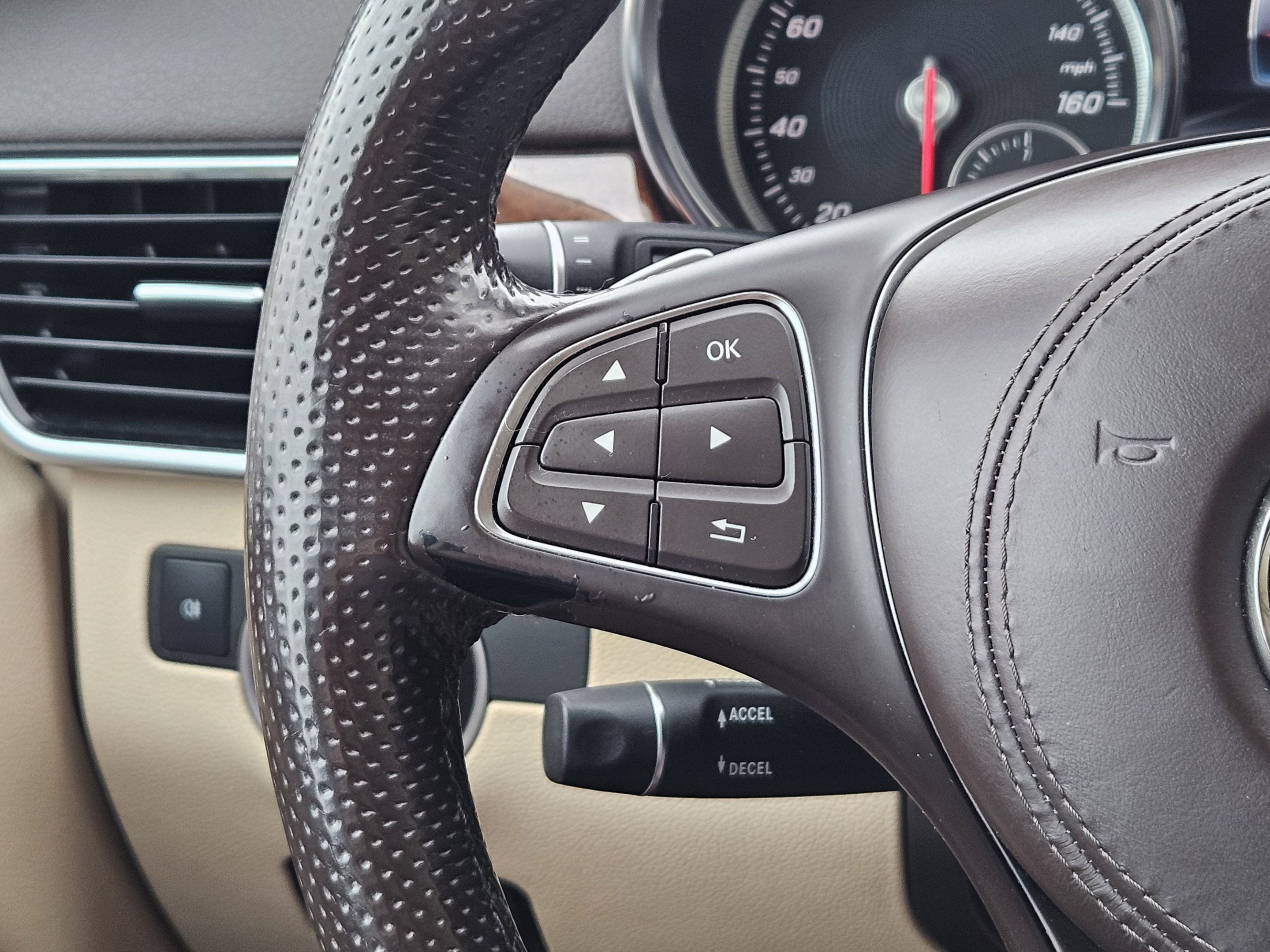 Used 2019 Mercedes-Benz GLS 450 4MATIC image 23