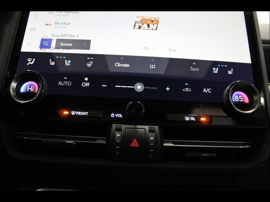 Used 2024 Lexus GX 550 image 30
