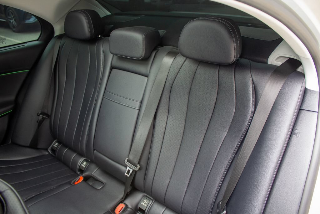 Used 2024 Mercedes-Benz E 350 4MATIC Sedan image 22