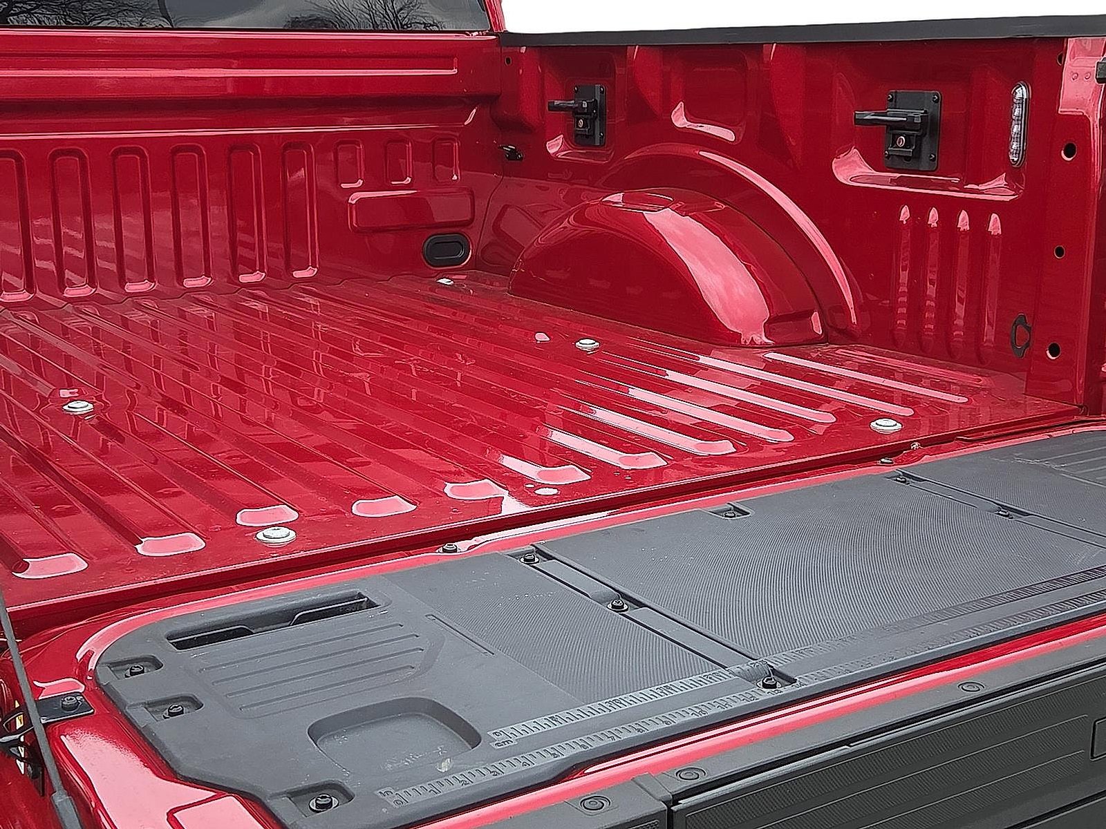 Used 2023 Ford F150 Raptor w/ Raptor 37 Performance Package image 9