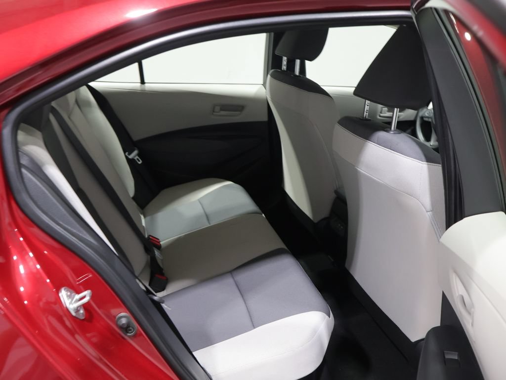 Used 2025 Toyota Corolla LE FWD image 21