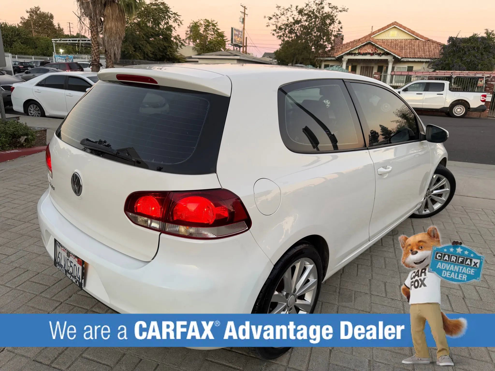 Used 2010 Volkswagen Golf 2-Door image 9