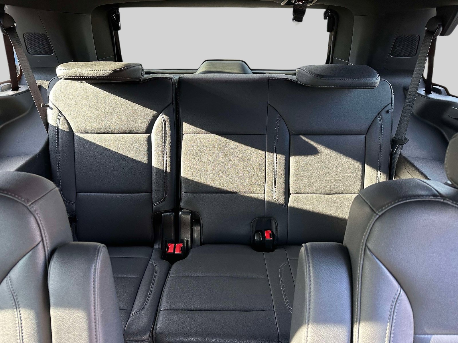 Used 2022 Chevrolet Tahoe Z71 w/ Luxury Package image 12