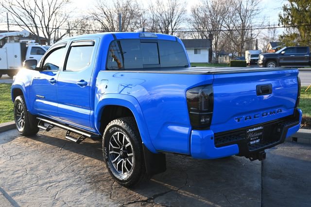 Used 2020 Toyota Tacoma TRD Sport w/ TRD Premium Sport Package image 7