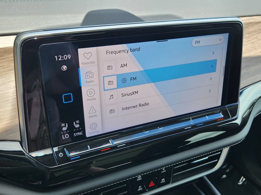 New 2026 Volkswagen Atlas SEL AWD/4WD image 8