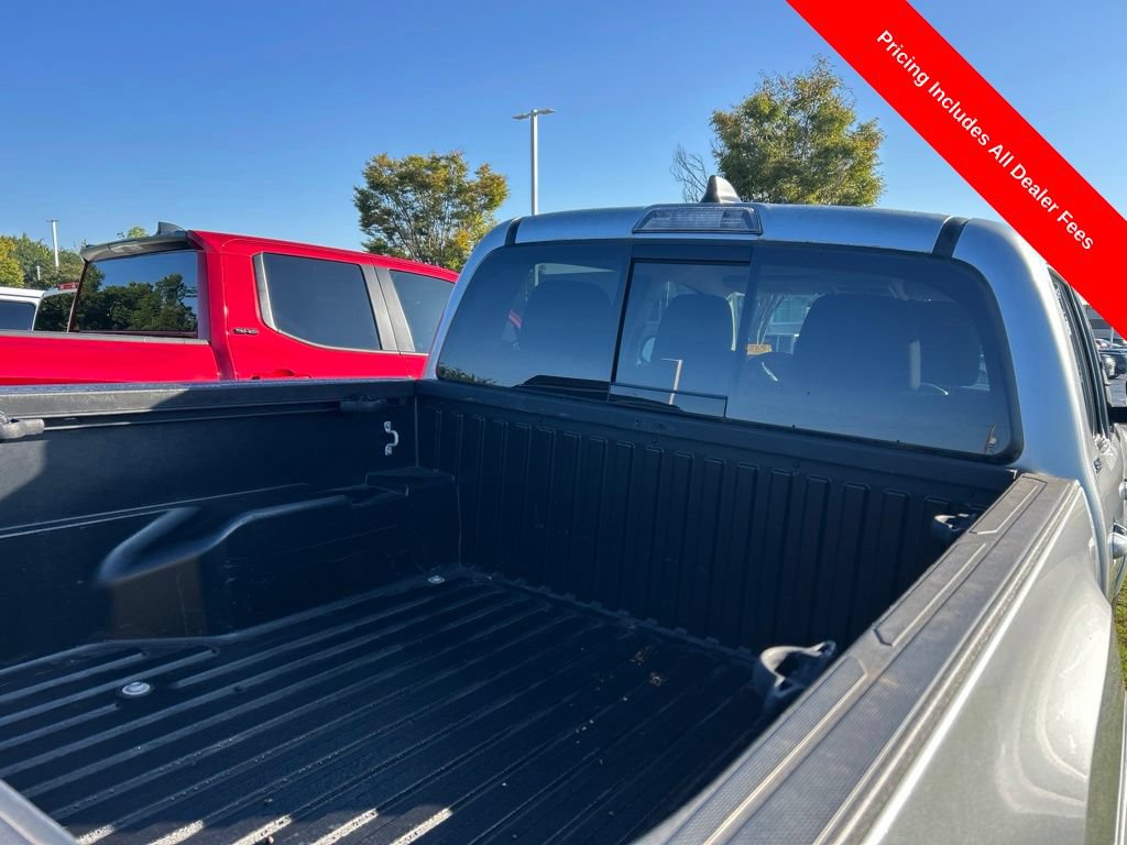 Used 2023 Toyota Tacoma SR5 RWD image 5