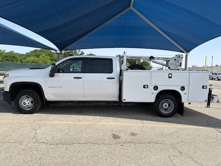 Used 2023 Chevrolet Silverado 3500 W/T w/ WT Convenience Package AWD/4WD image 6