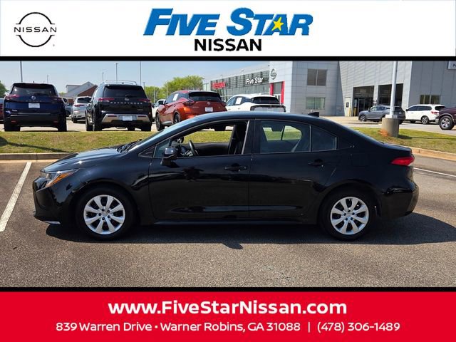 Used 2025 Toyota Corolla LE image 4