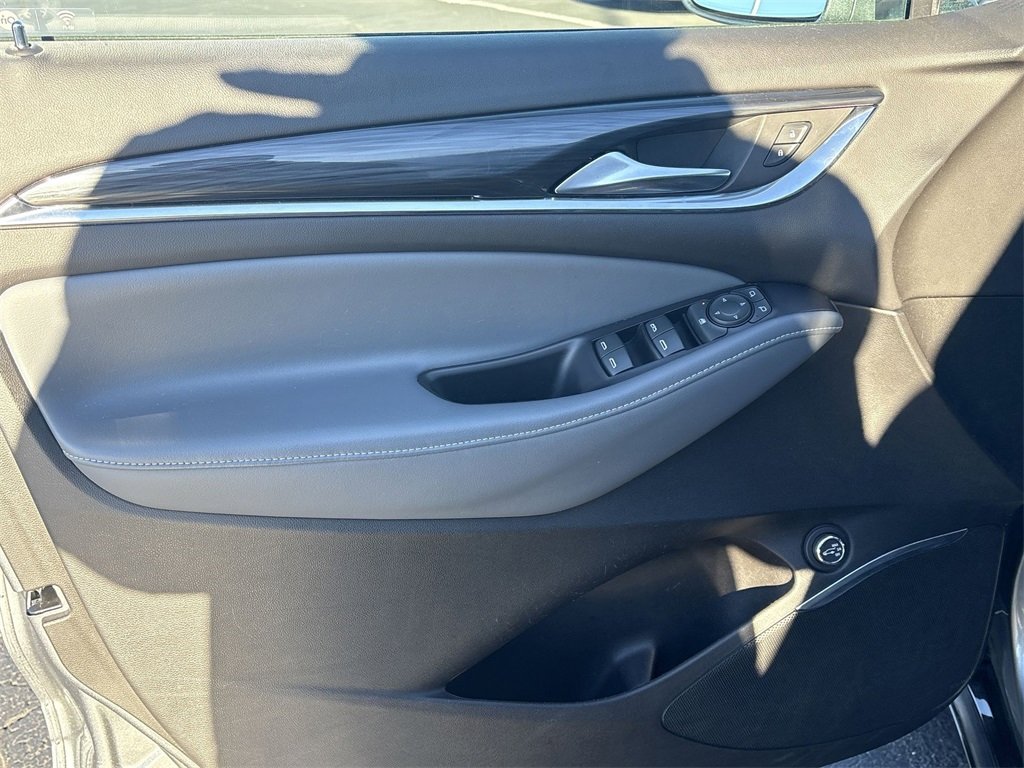 Certified 2020 Buick Enclave Preferred w/ LPO, Floor Liner Package image 8