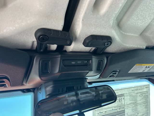 New 2025 Jeep Gladiator Sport w/ Premium Package AWD/4WD image 33