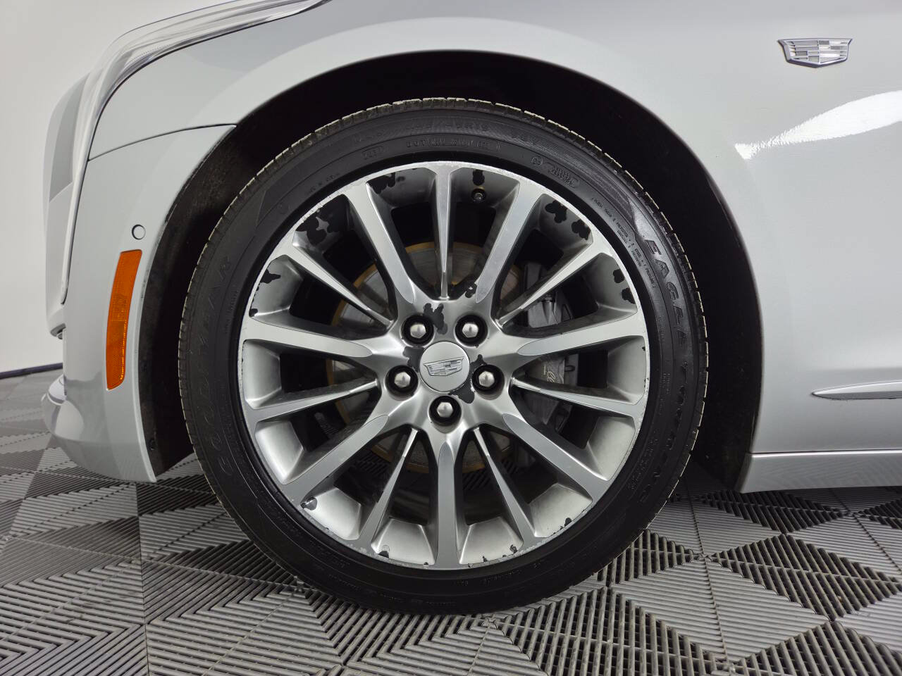 Used 2017 Cadillac CT6 Luxury AWD/4WD image 12
