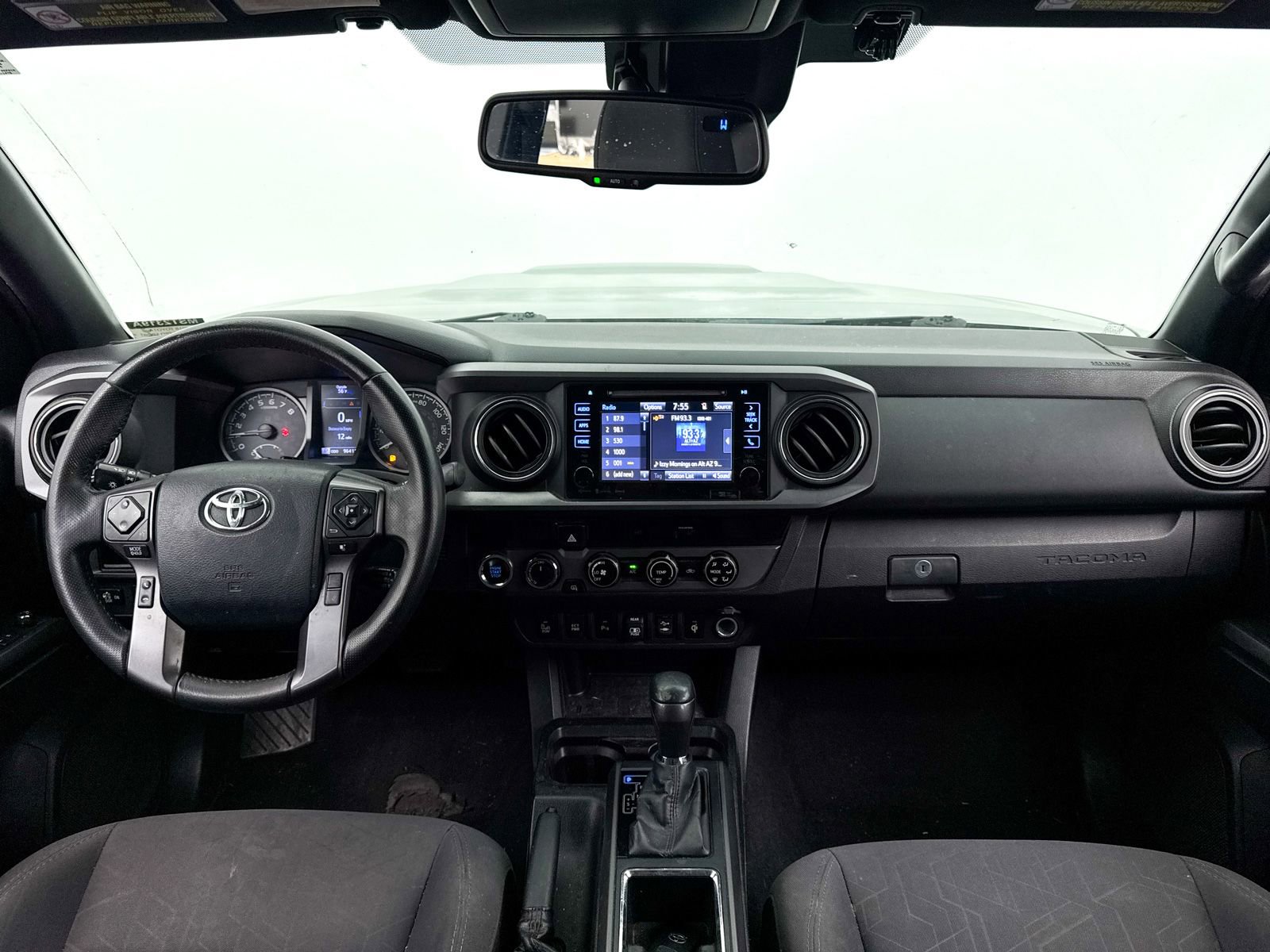 Used 2018 Toyota Tacoma TRD Sport w/ Technology Package AWD/4WD image 12