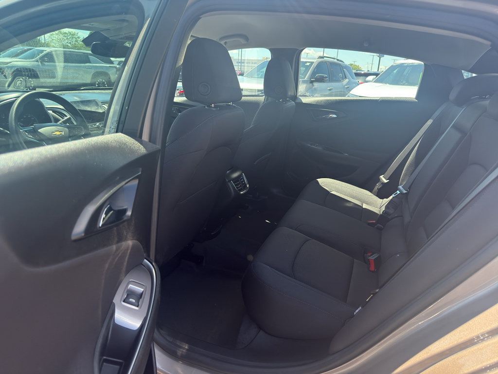 Used 2024 Chevrolet Malibu LT FWD image 29