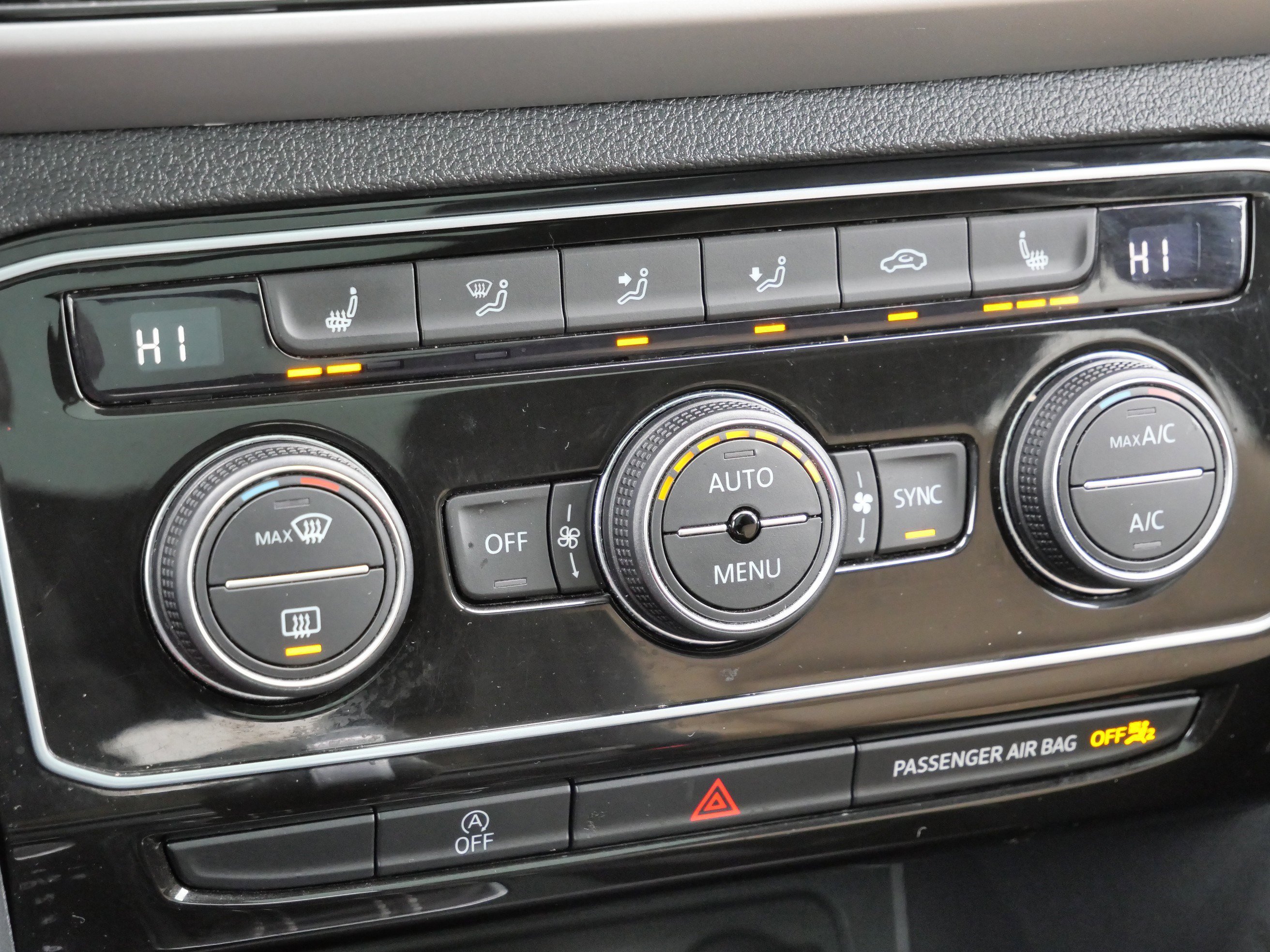 Used 2022 Volkswagen Atlas Cross Sport SEL R-Line image 24