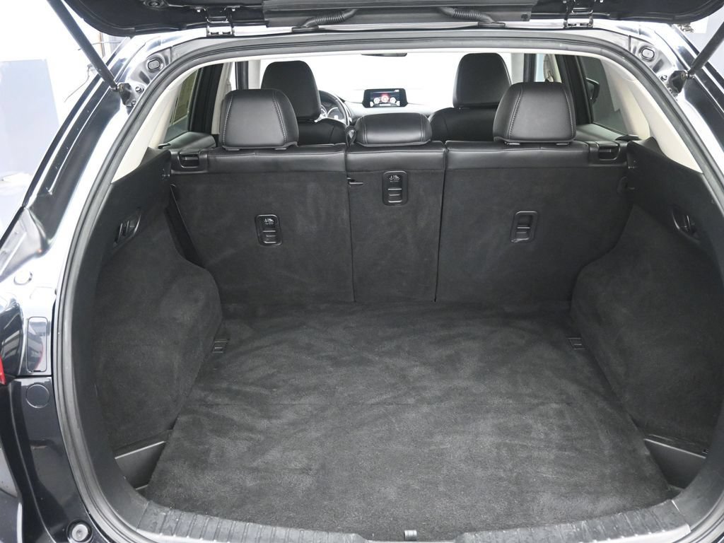 Used 2020 MAZDA CX-5 Touring FWD image 22