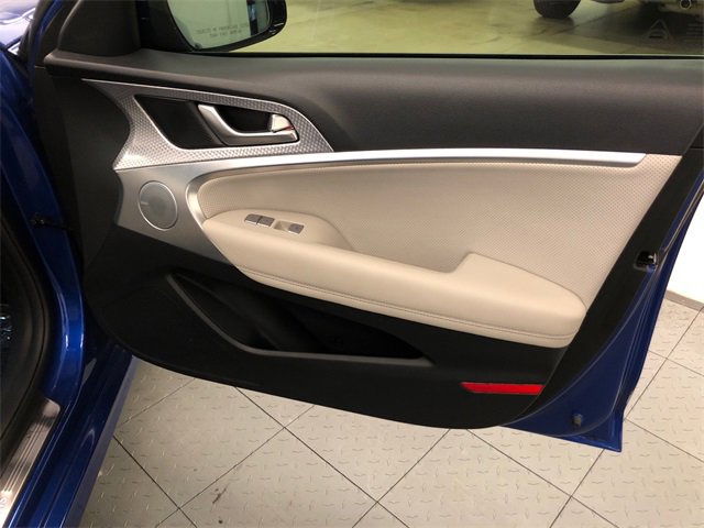 Used 2022 Genesis G70 3.3T w/ Sport Advanced Package image 30