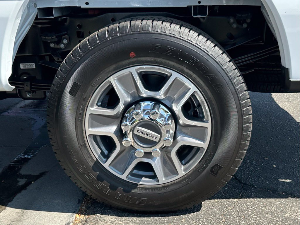 New 2026 Ford F350 Lariat RWD image 13
