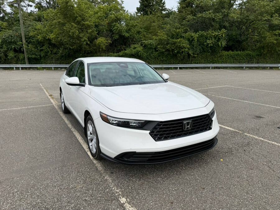 Used 2025 Honda Accord LX image 12