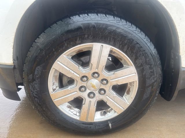 Used 2012 Chevrolet Traverse LT FWD image 12