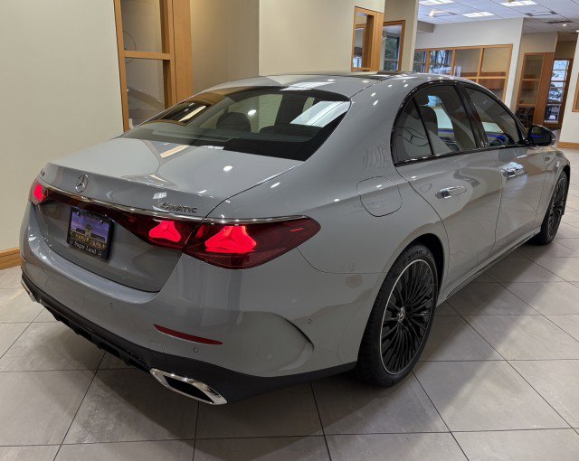 New 2026 Mercedes-Benz E 450 4MATIC Sedan image 5