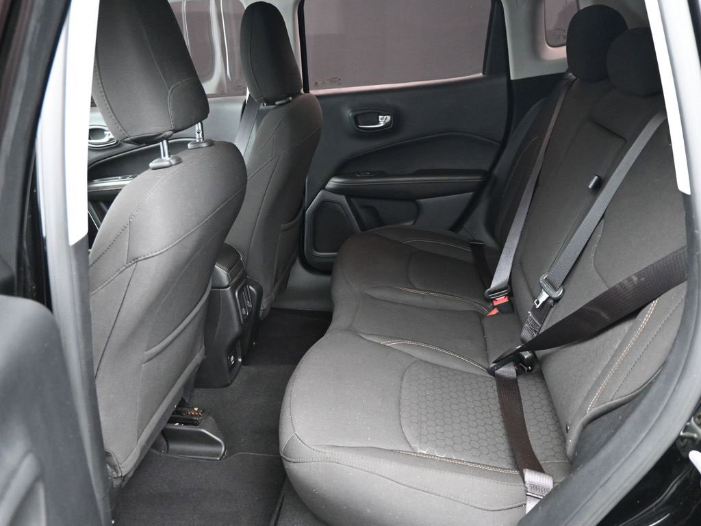 Used 2021 Jeep Compass Sport image 12