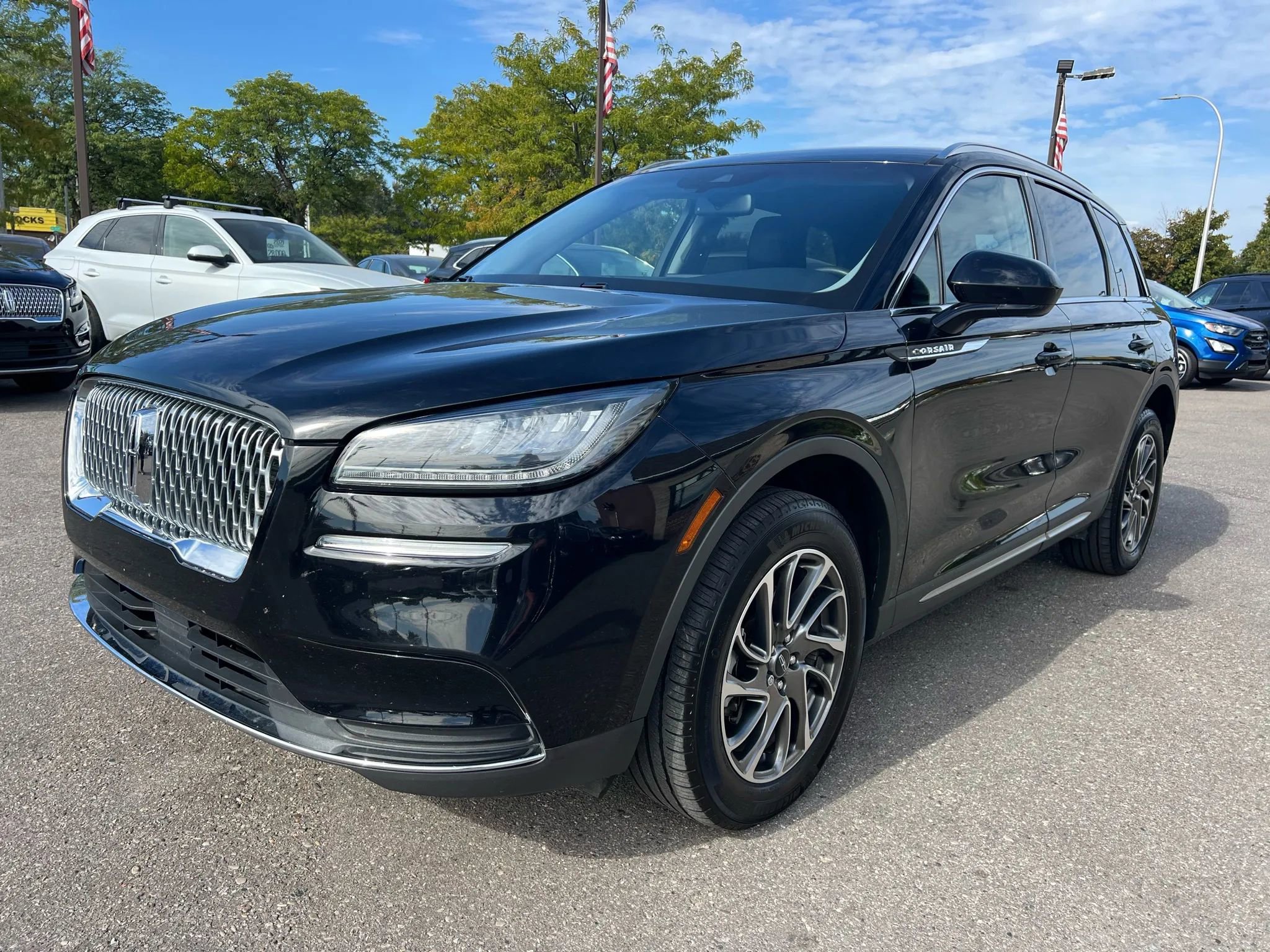 Used 2022 Lincoln Corsair AWD w/ Equipment Group 101A image 1