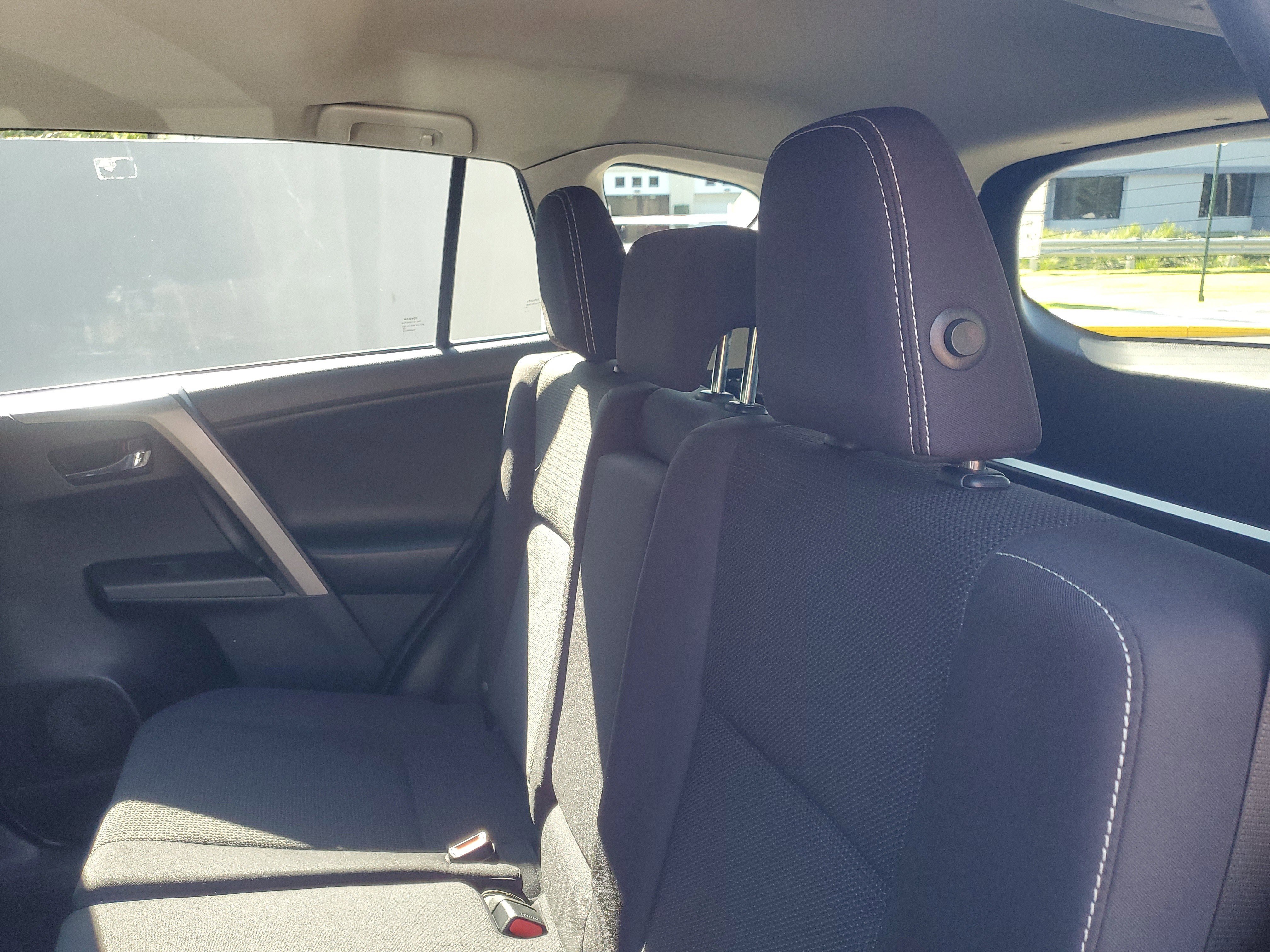 Used 2018 Toyota RAV4 XLE image 13