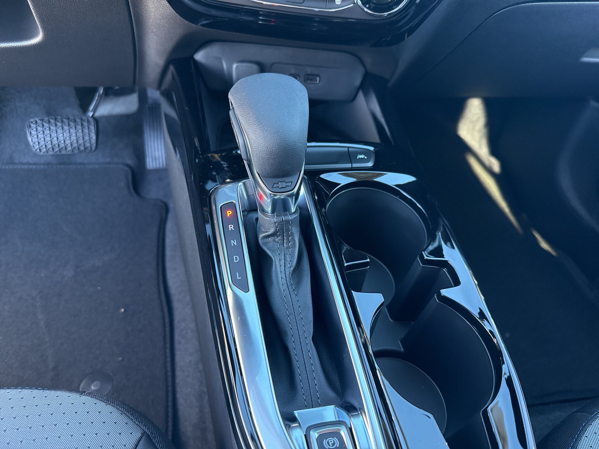 New 2026 Chevrolet Trax LT w/ Sunroof Package FWD image 10