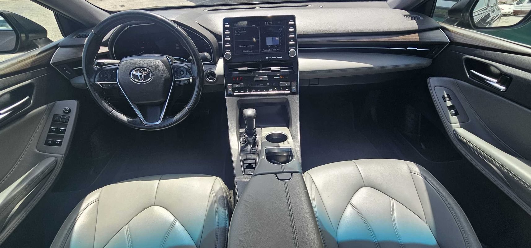 Used 2019 Toyota Avalon XLE w/ Moonroof Package FWD image 24