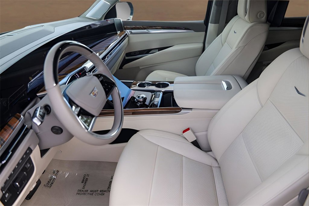 Certified 2025 Cadillac Escalade Sport Platinum image 9