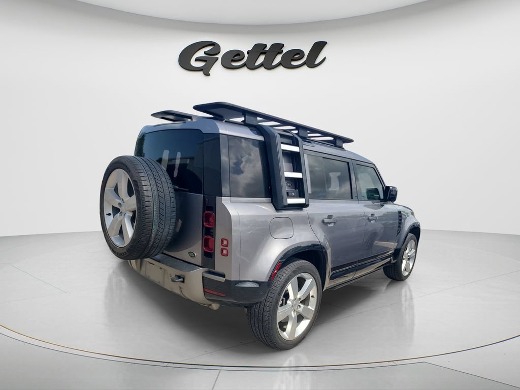 Used 2022 Land Rover Defender 110 X-Dynamic HSE AWD/4WD image 4