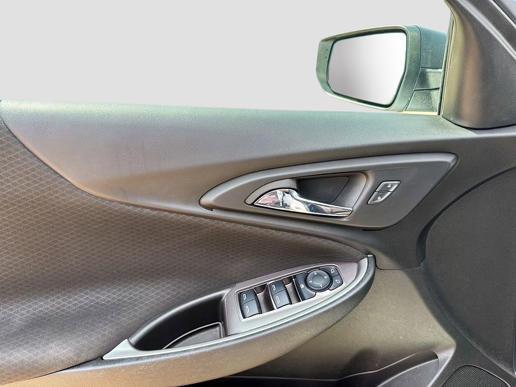 Used 2023 Chevrolet Malibu LS w/ LPO, Floor Liner Package FWD image 9