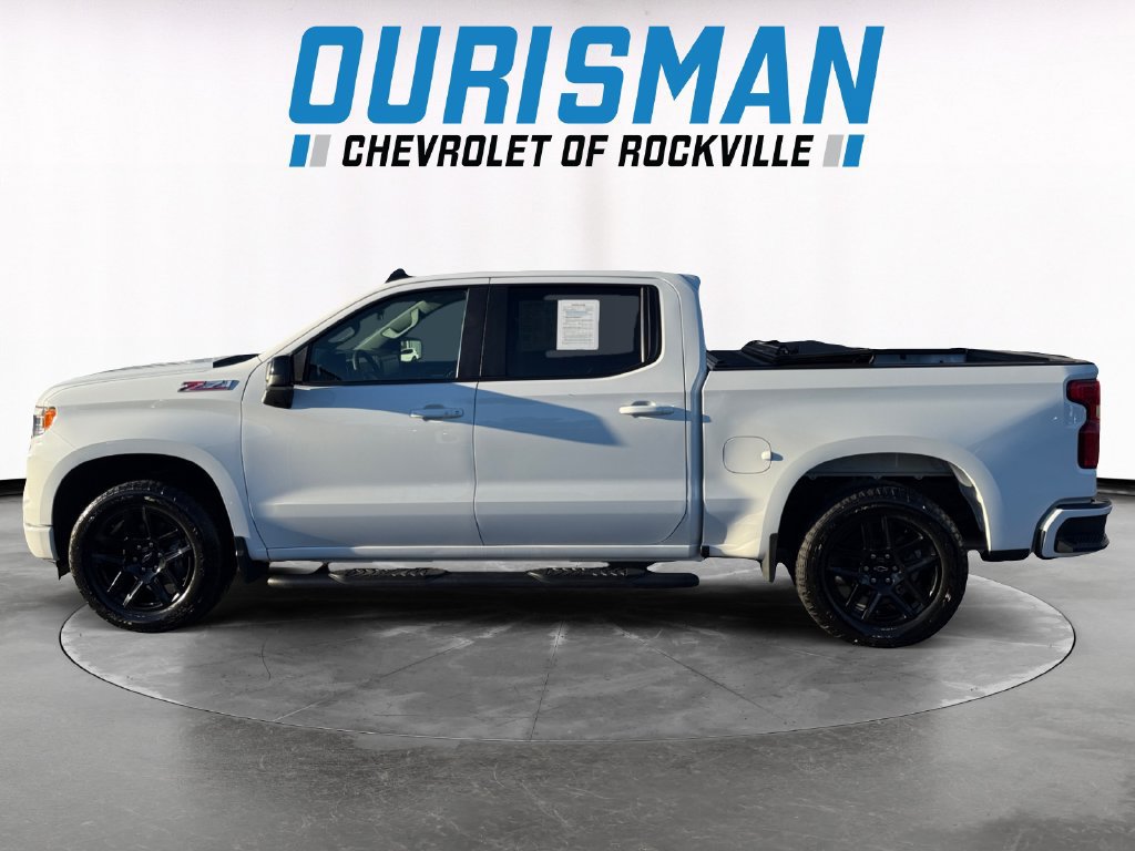 Used 2023 Chevrolet Silverado 1500 RST w/ Convenience Package II AWD/4WD image 3
