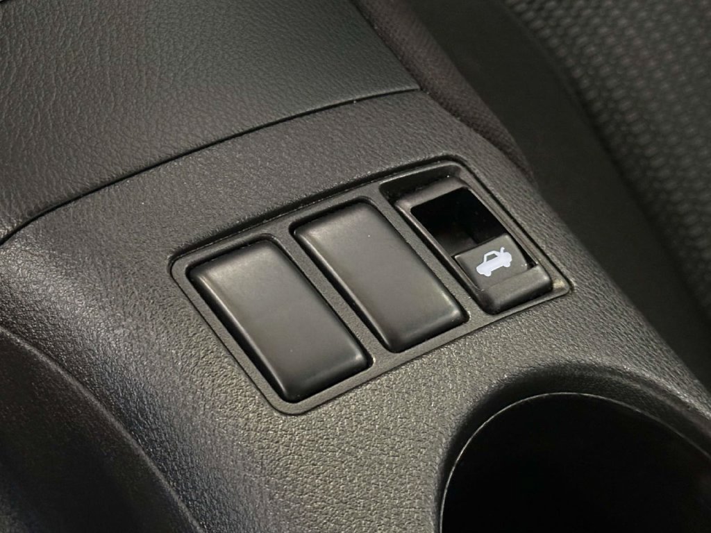 Used 2024 Nissan Z Sport w/ Floor Mat Package RWD image 28