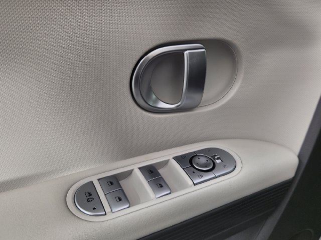 Certified 2024 Hyundai Ioniq 5 SEL AWD/4WD image 10