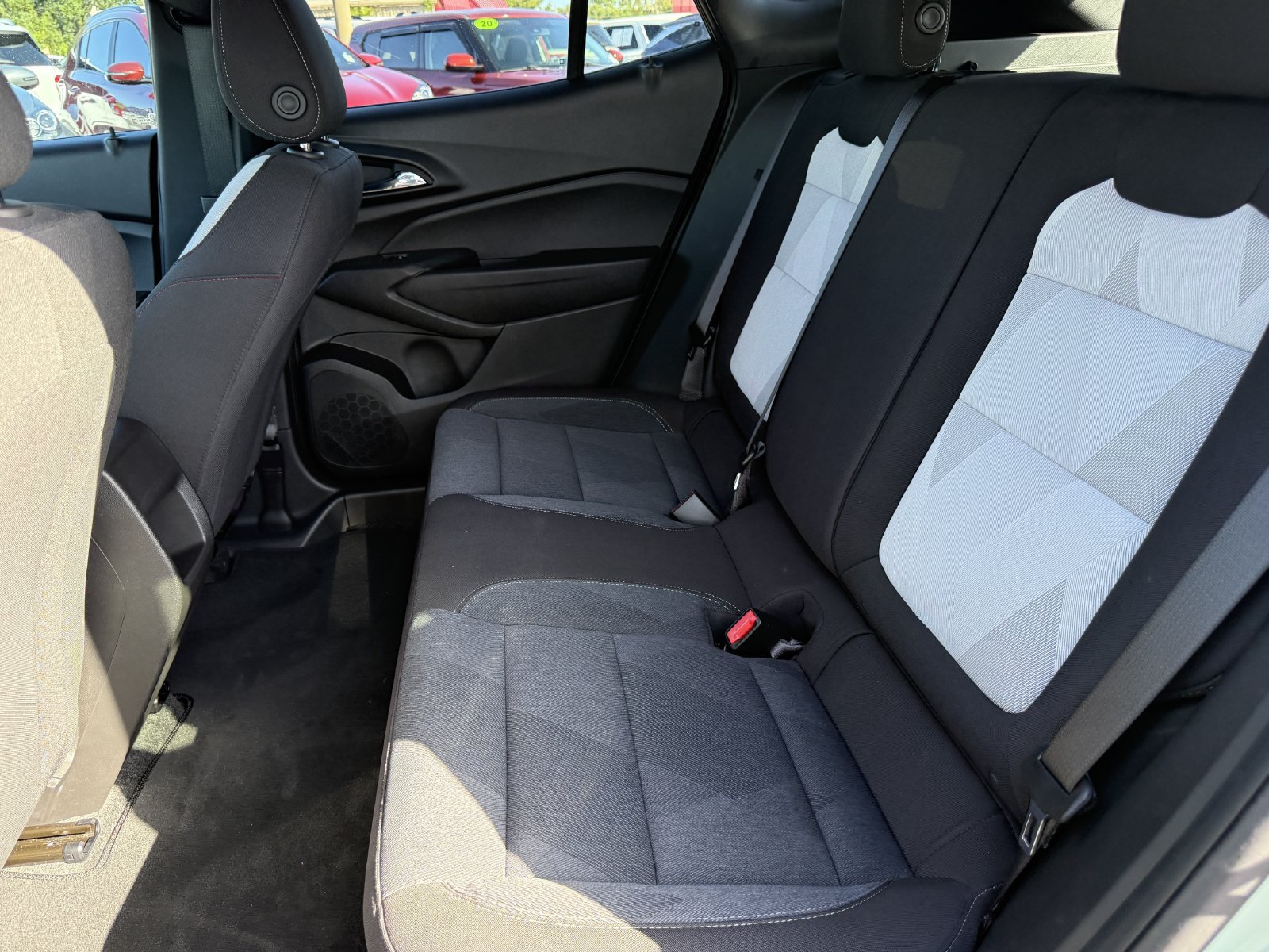 Used 2024 Chevrolet Trax RS w/ Driver Confidence Package FWD image 21