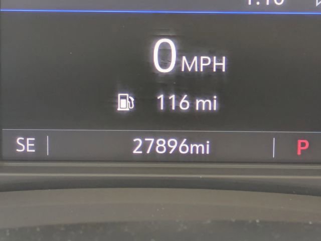 Used 2023 Buick Enclave Essence image 25