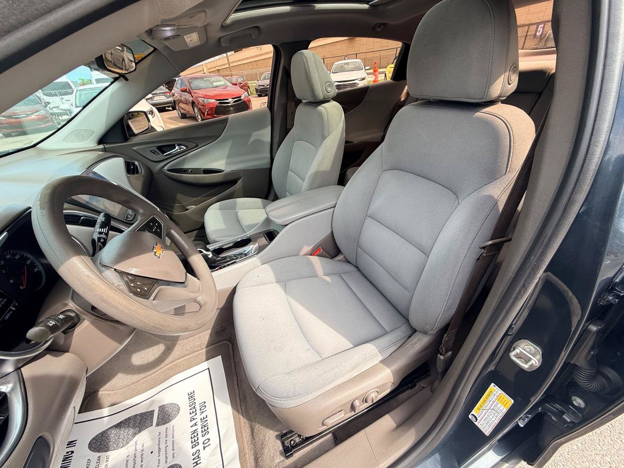 Used 2021 Chevrolet Malibu LT FWD image 9