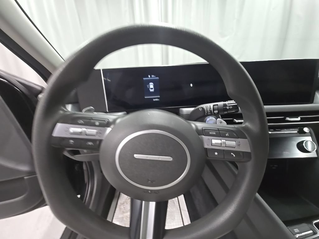 Used 2025 Hyundai Sonata SEL FWD image 31