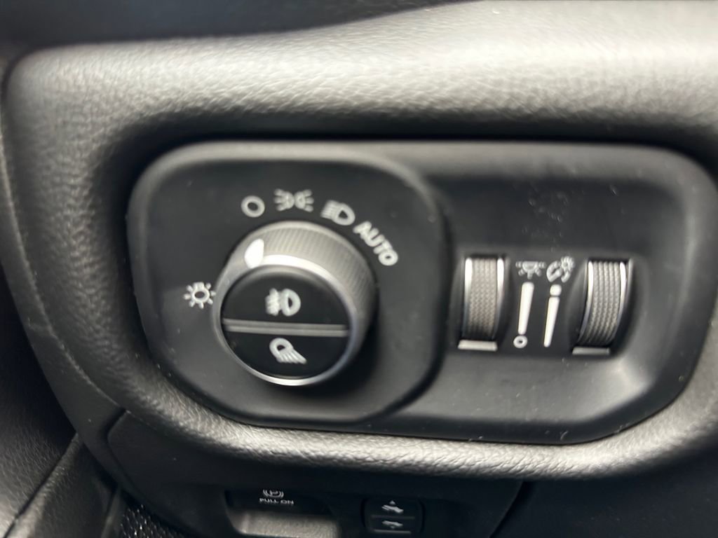 New 2025 RAM 1500 Big Horn image 18