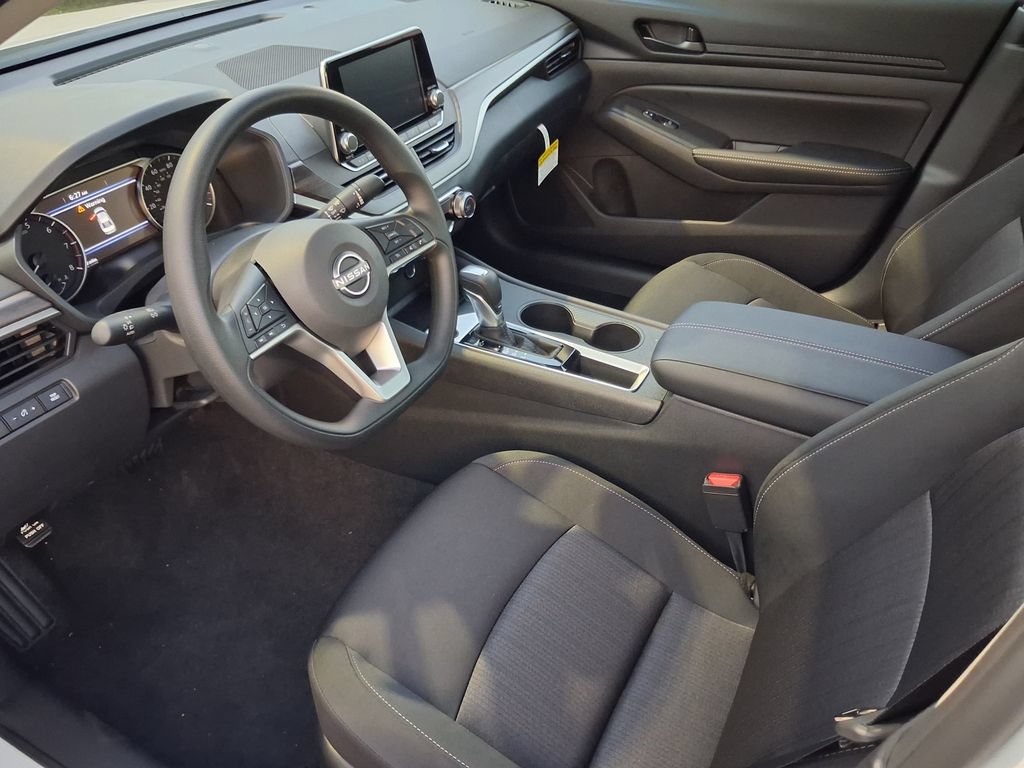 New 2026 Nissan Altima 2.5 SV FWD image 7