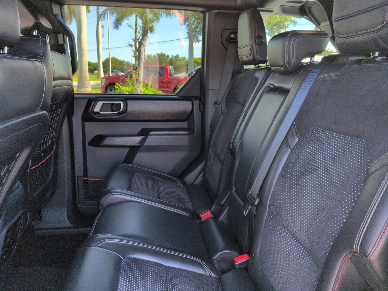 Certified 2024 Ford Bronco Raptor w/ Interior Carbon Fiber Pack 6 AWD/4WD image 14