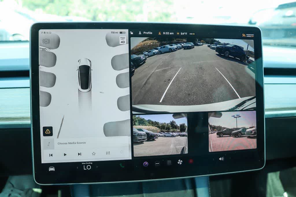 Used 2023 Tesla Model 3 Standard Range RWD image 18