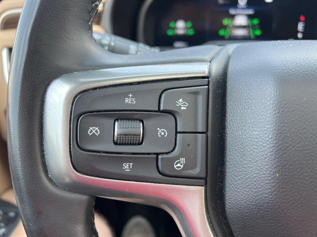 Used 2023 Chevrolet Tahoe Premier AWD/4WD image 16
