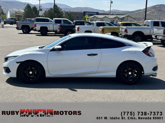 Used 2016 Honda Civic Touring image 4