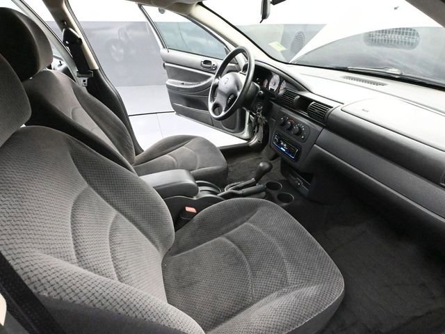 Used 2006 Dodge Stratus SXT image 42