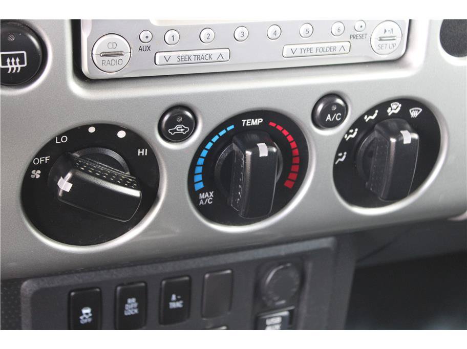 Used 2012 Toyota FJ Cruiser 4WD w/ Convenience Pkg image 25